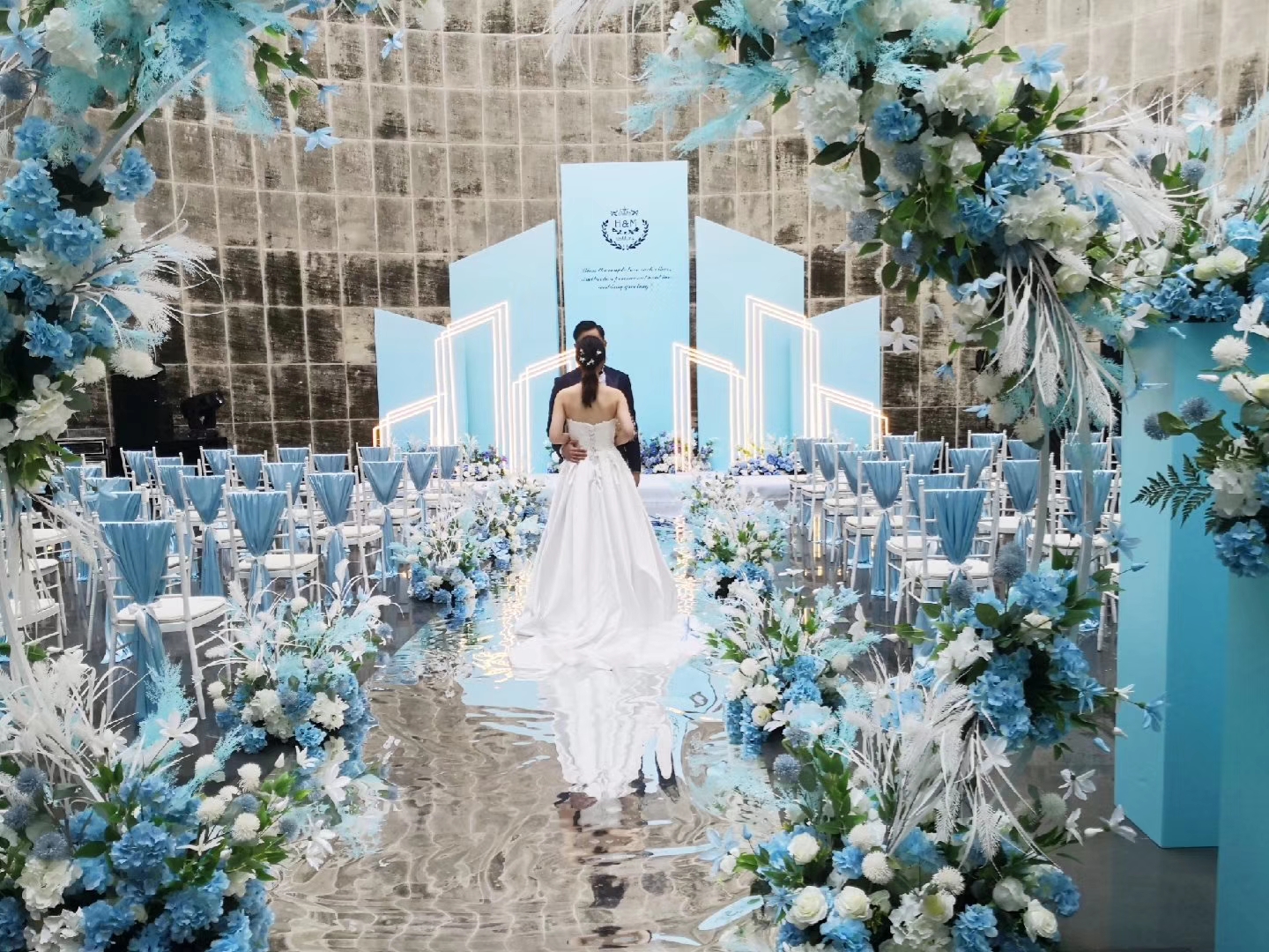 为深圳福田H&M定制的蓝色系列婚礼甜品台(图2)